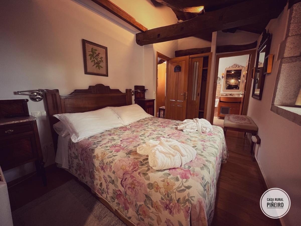 Casa Pineiro Guest House Monfero Luaran gambar